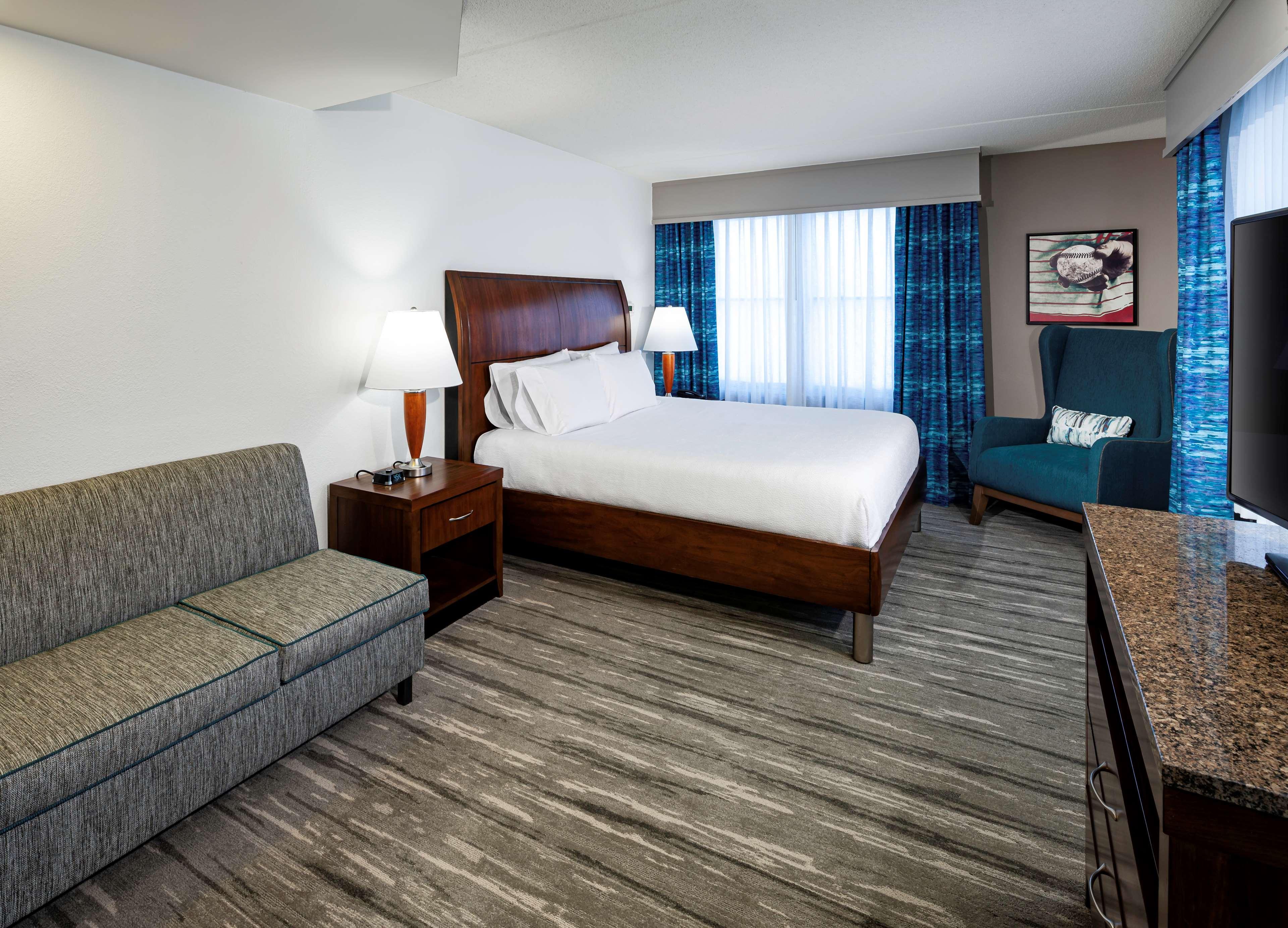 hilton garden inn omaha downtown old market area