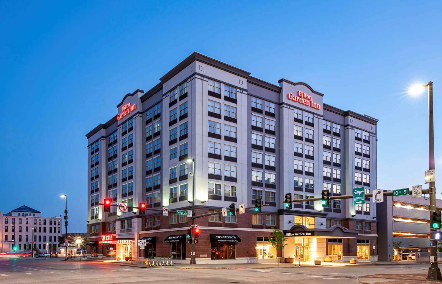 hilton garden inn omaha downtown old market area