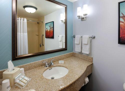 hilton garden inn omaha downtown old market area