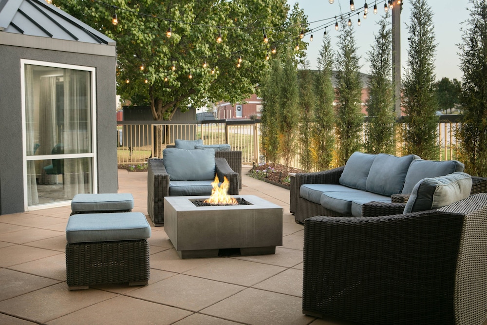 Fairfield Inn & Suites By Marriott Tulsa Central,Tulsa>>Oklahoma,3 star