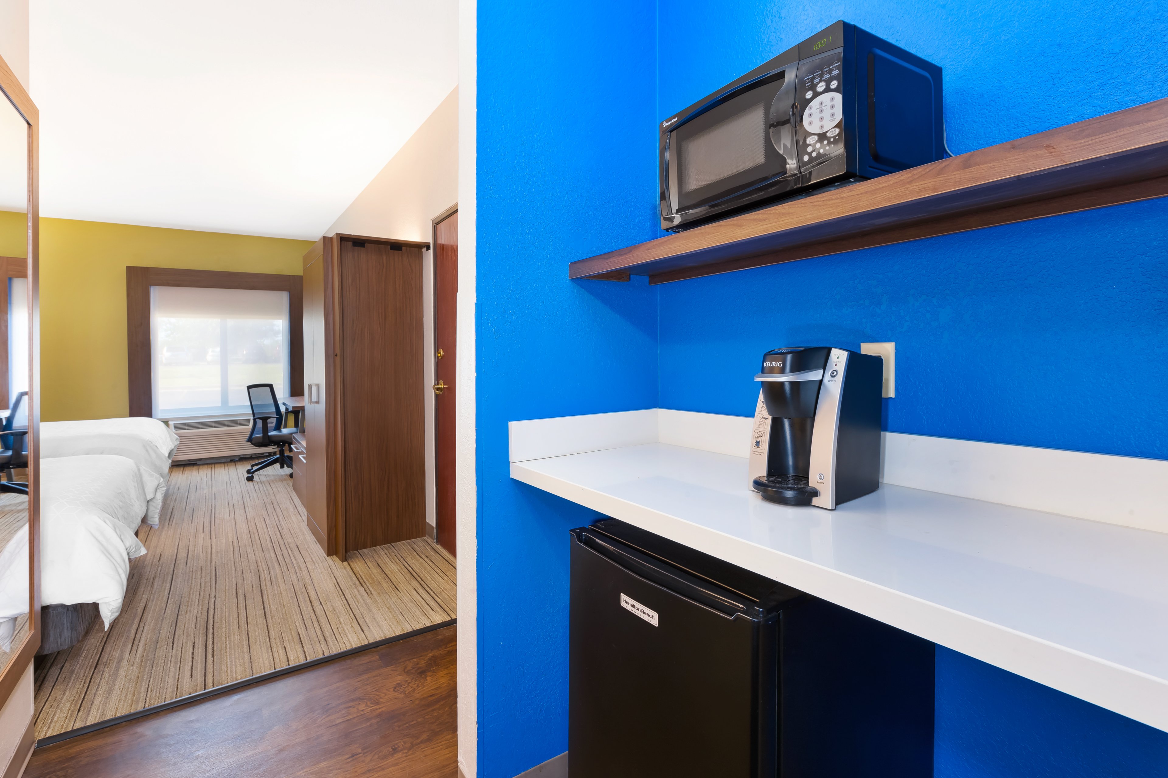 holiday inn express and suites three rivers by ihg
