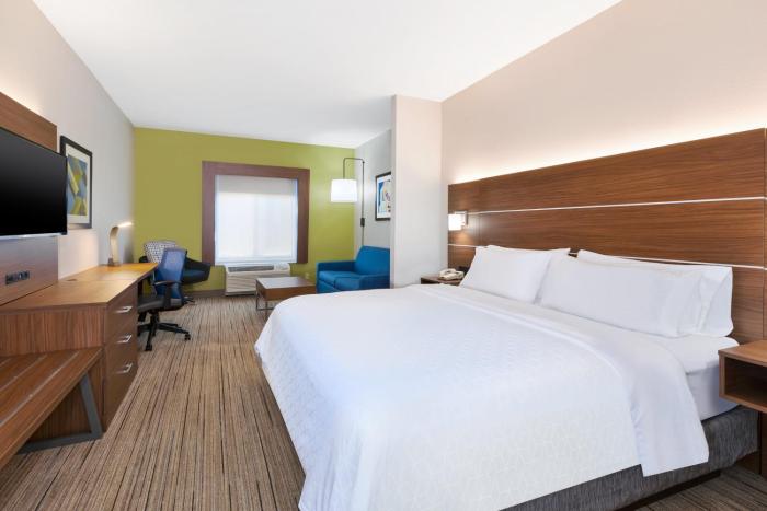 holiday inn express and suites three rivers by ihg