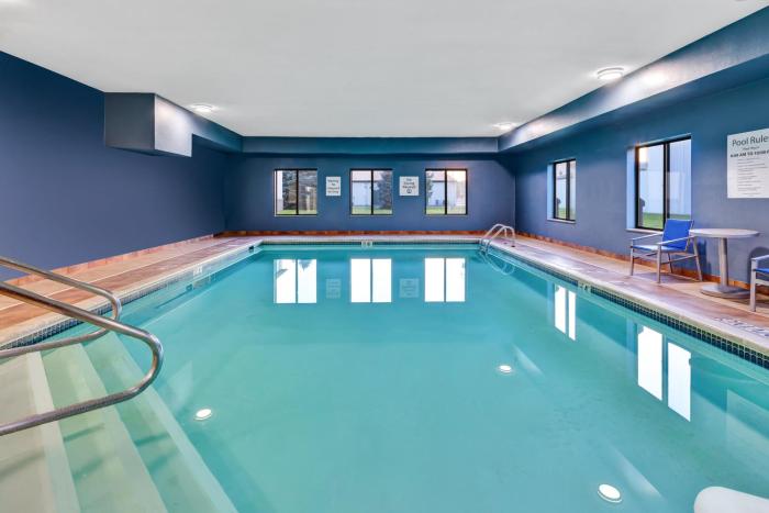 holiday inn express and suites three rivers by ihg