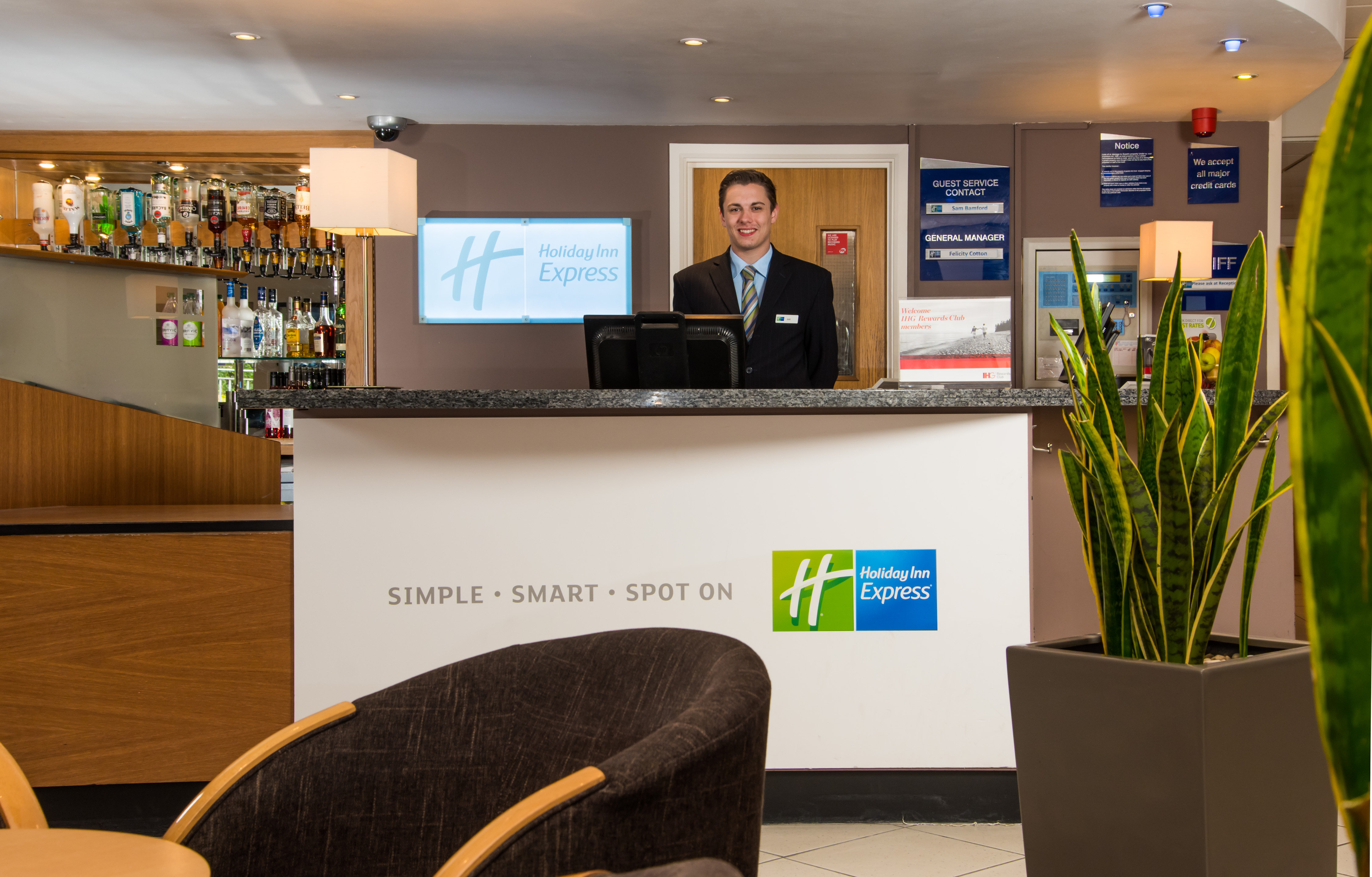 holiday inn express gloucester south