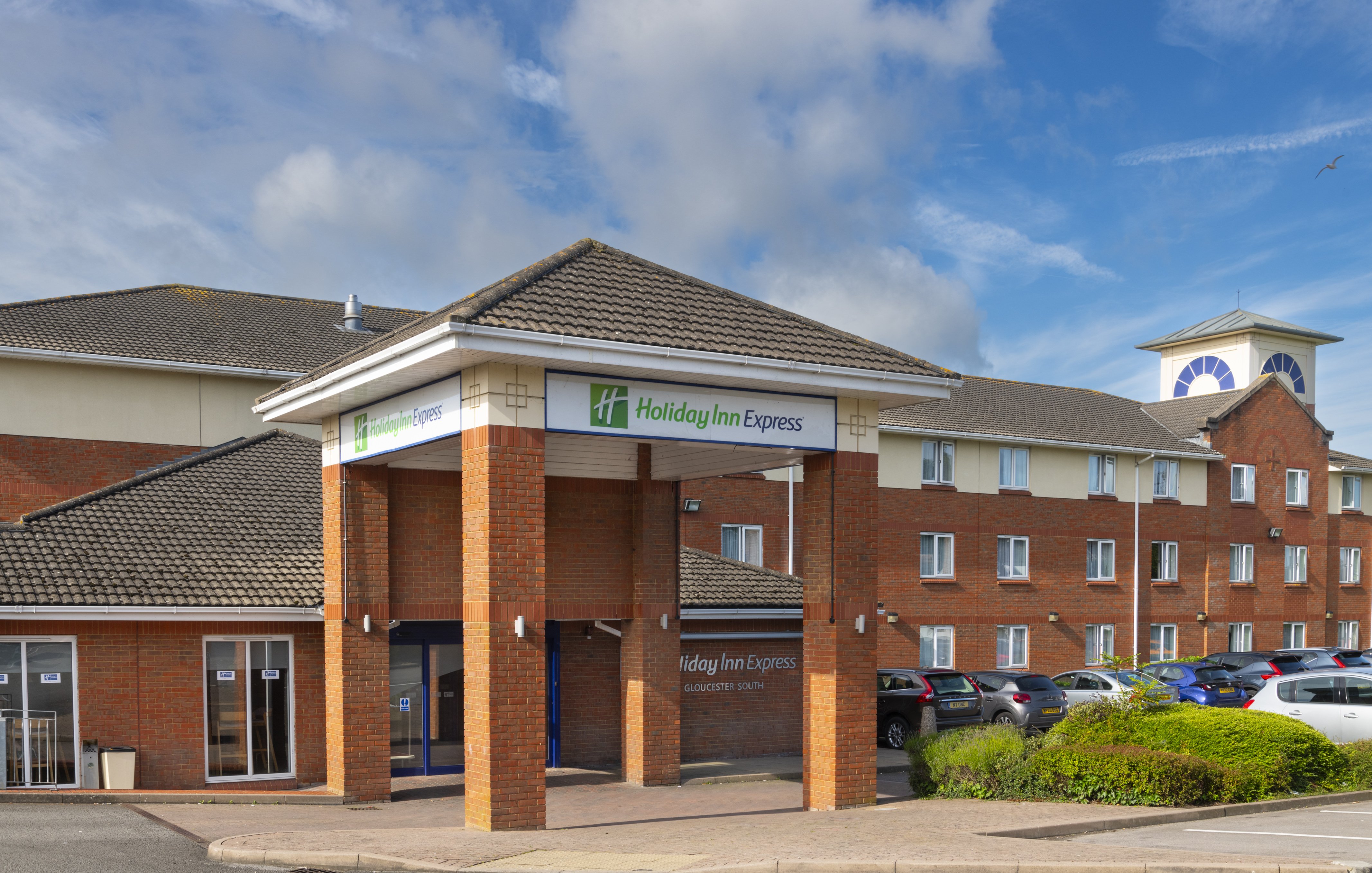 holiday inn express gloucester south