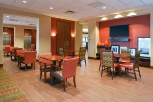 hampton inn frederick