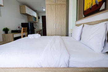 new furnished studio apartment springwood residence