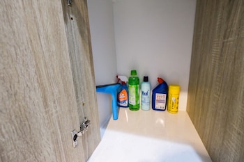 new furnished studio apartment springwood residence
