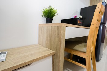 new furnished studio apartment springwood residence