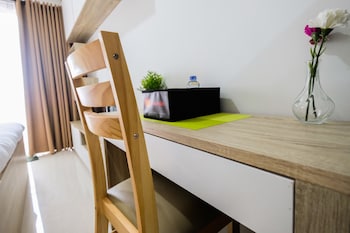 new furnished studio apartment springwood residence
