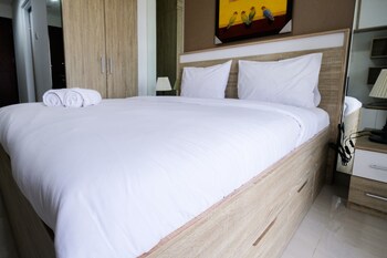 new furnished studio apartment springwood residence
