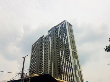 new furnished studio apartment springwood residence