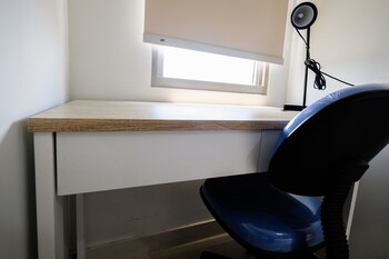 new furnished studio apartment springwood residence