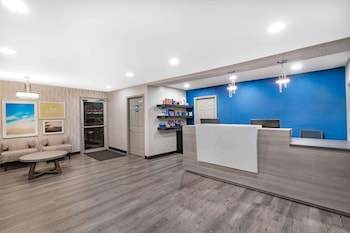 Days Inn By Wyndham Cookeville,Crossville>>Cookeville,2 star
