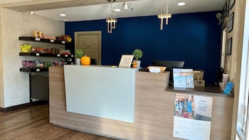 Days Inn By Wyndham Cookeville,Crossville>>Cookeville,2 star