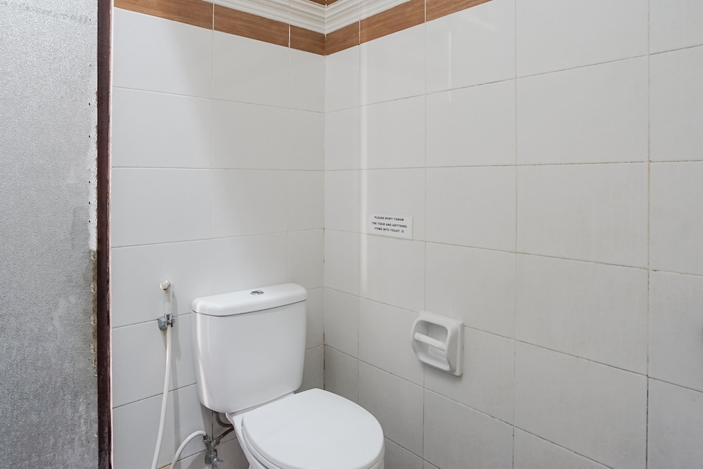 zen rooms denays house