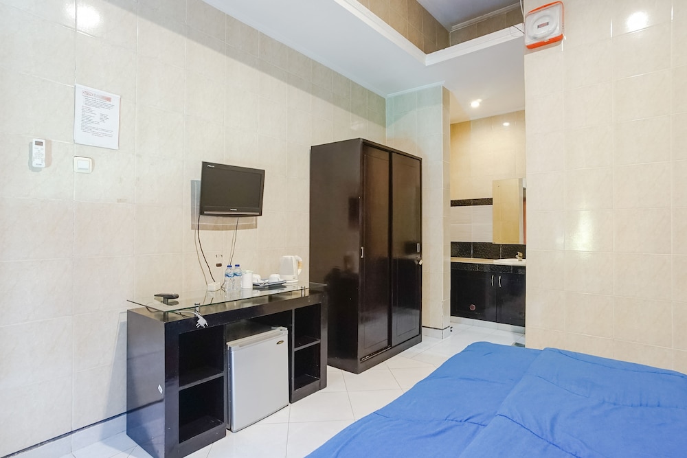 zen rooms denays house