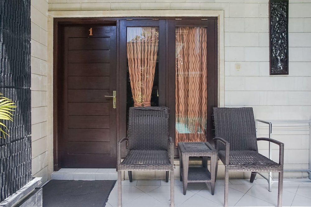 zen rooms denays house