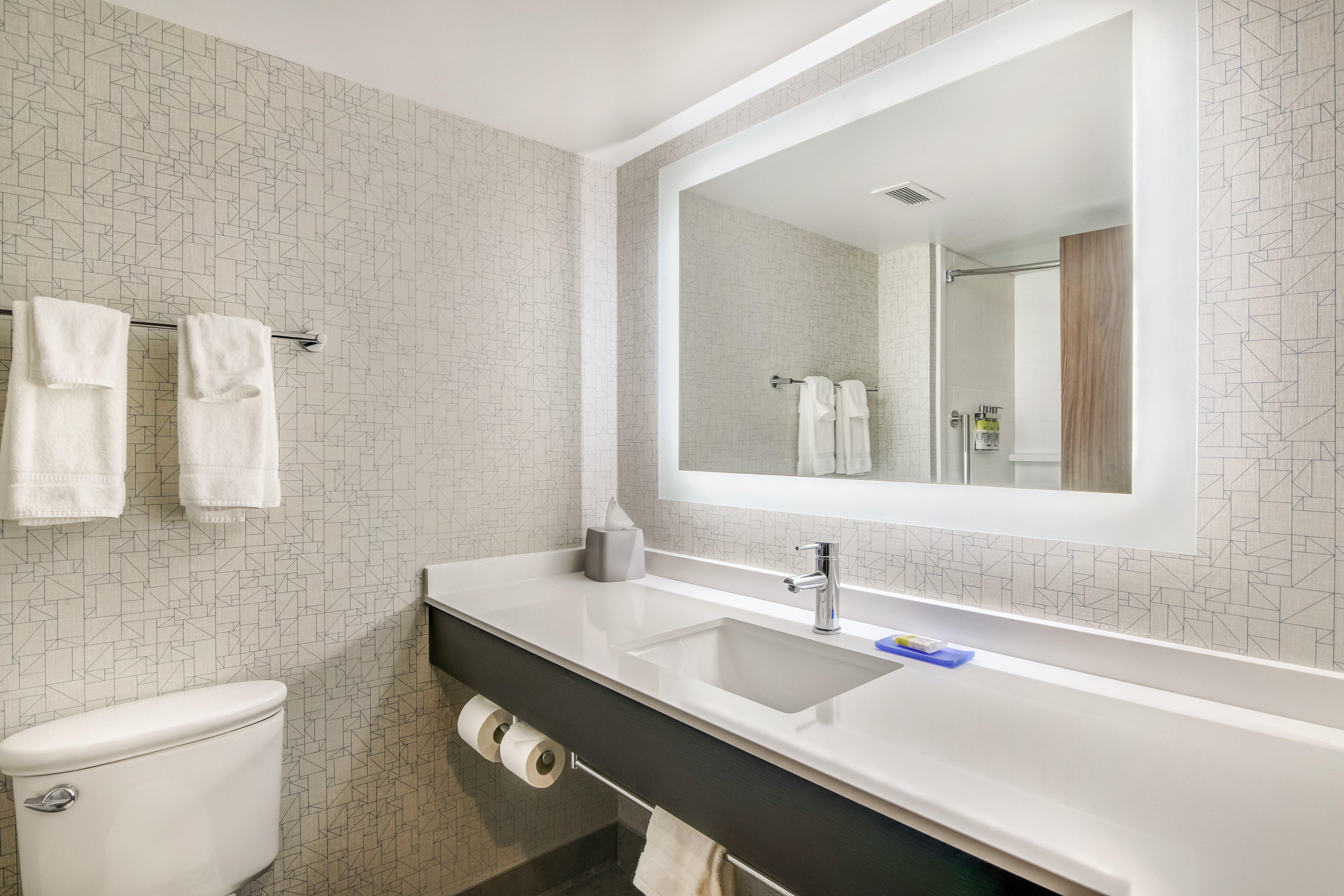holiday inn express and suites longview north by ihg