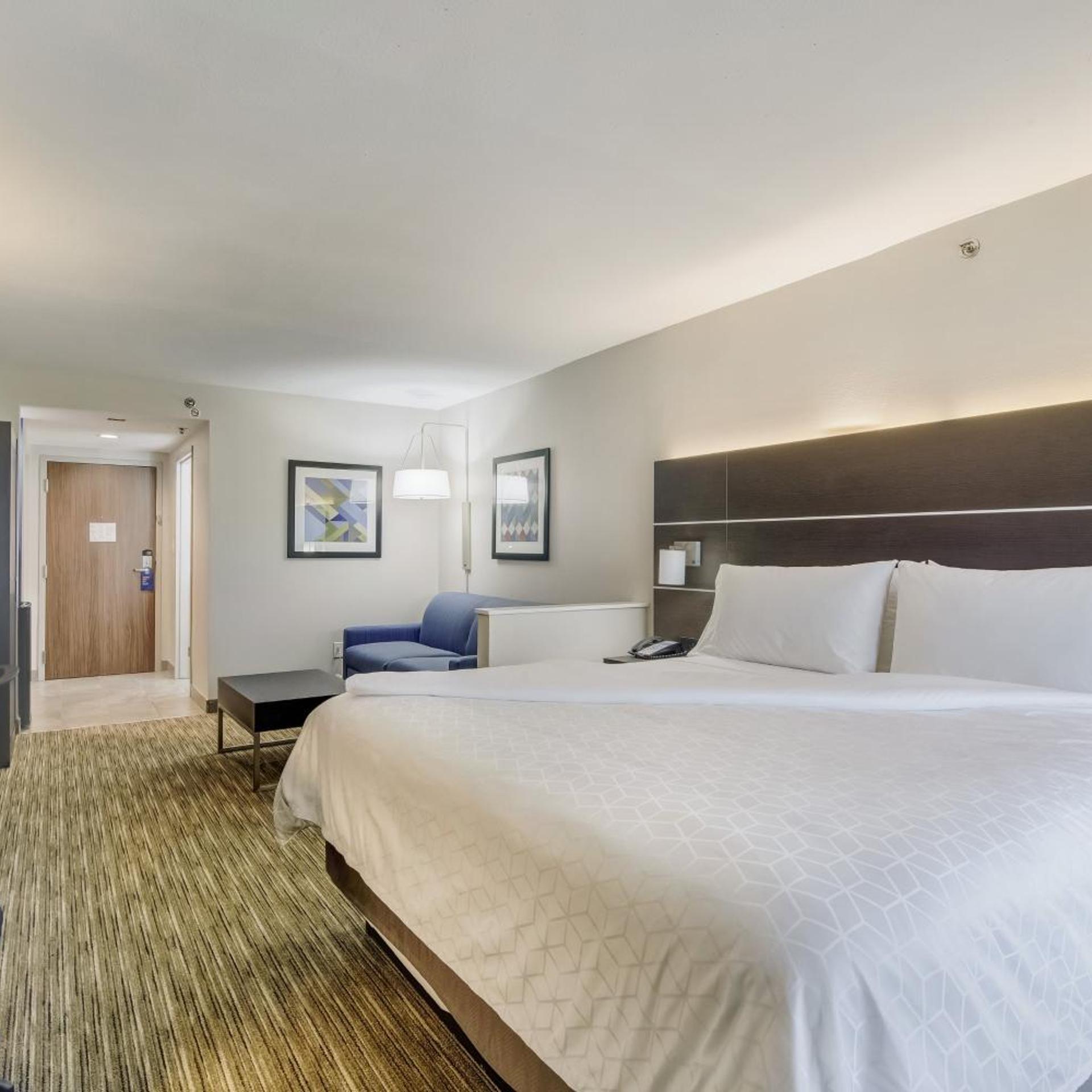 holiday inn express and suites longview north by ihg