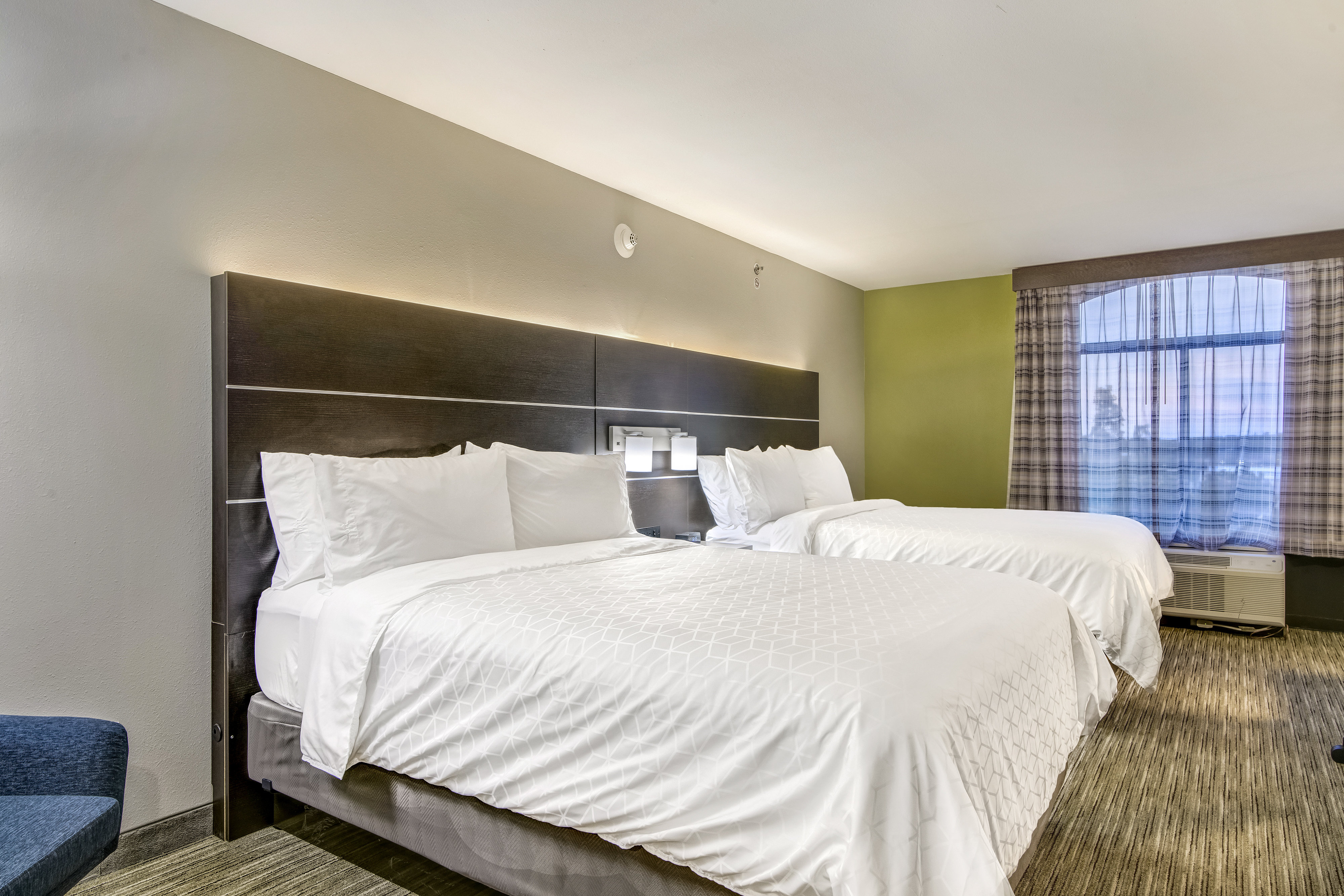holiday inn express and suites longview north by ihg
