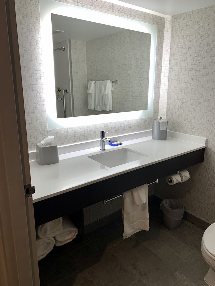 holiday inn express and suites longview north by ihg