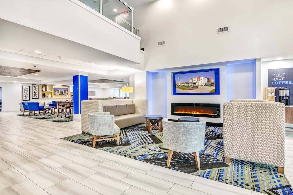 holiday inn express and suites longview north by ihg