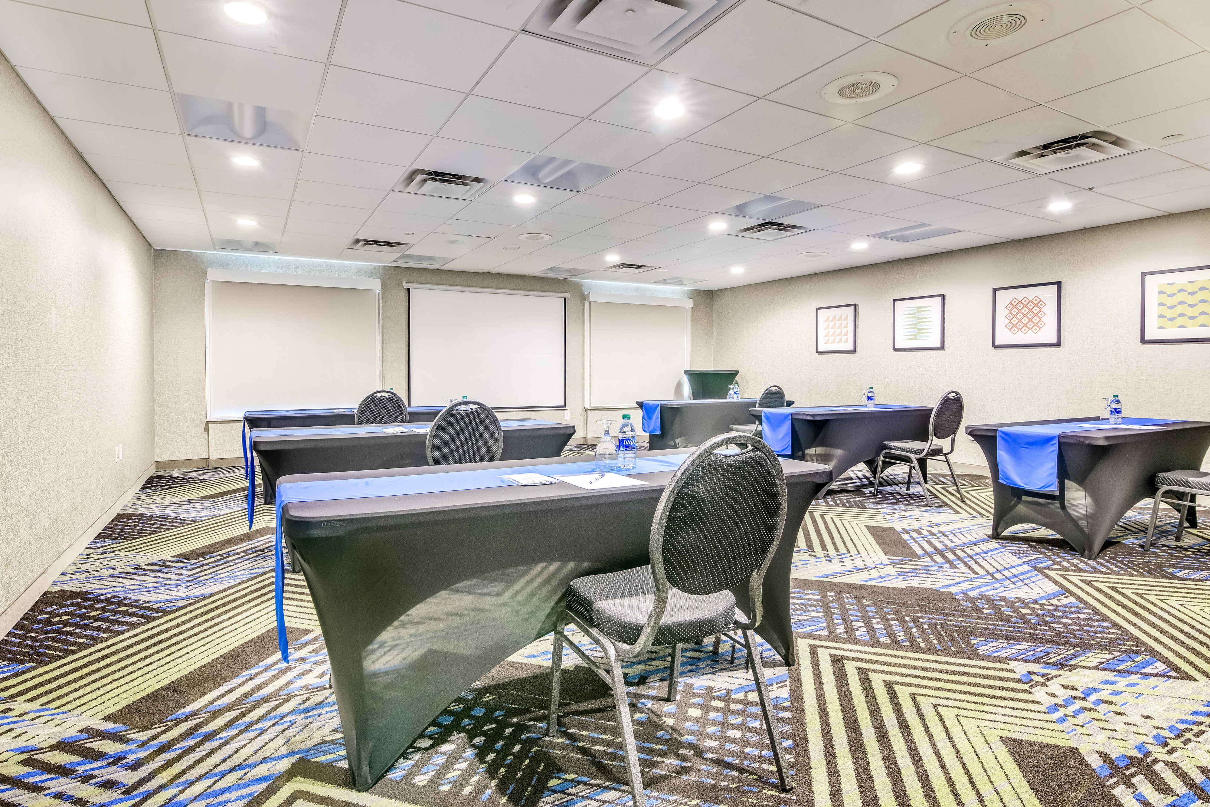 holiday inn express and suites longview north by ihg