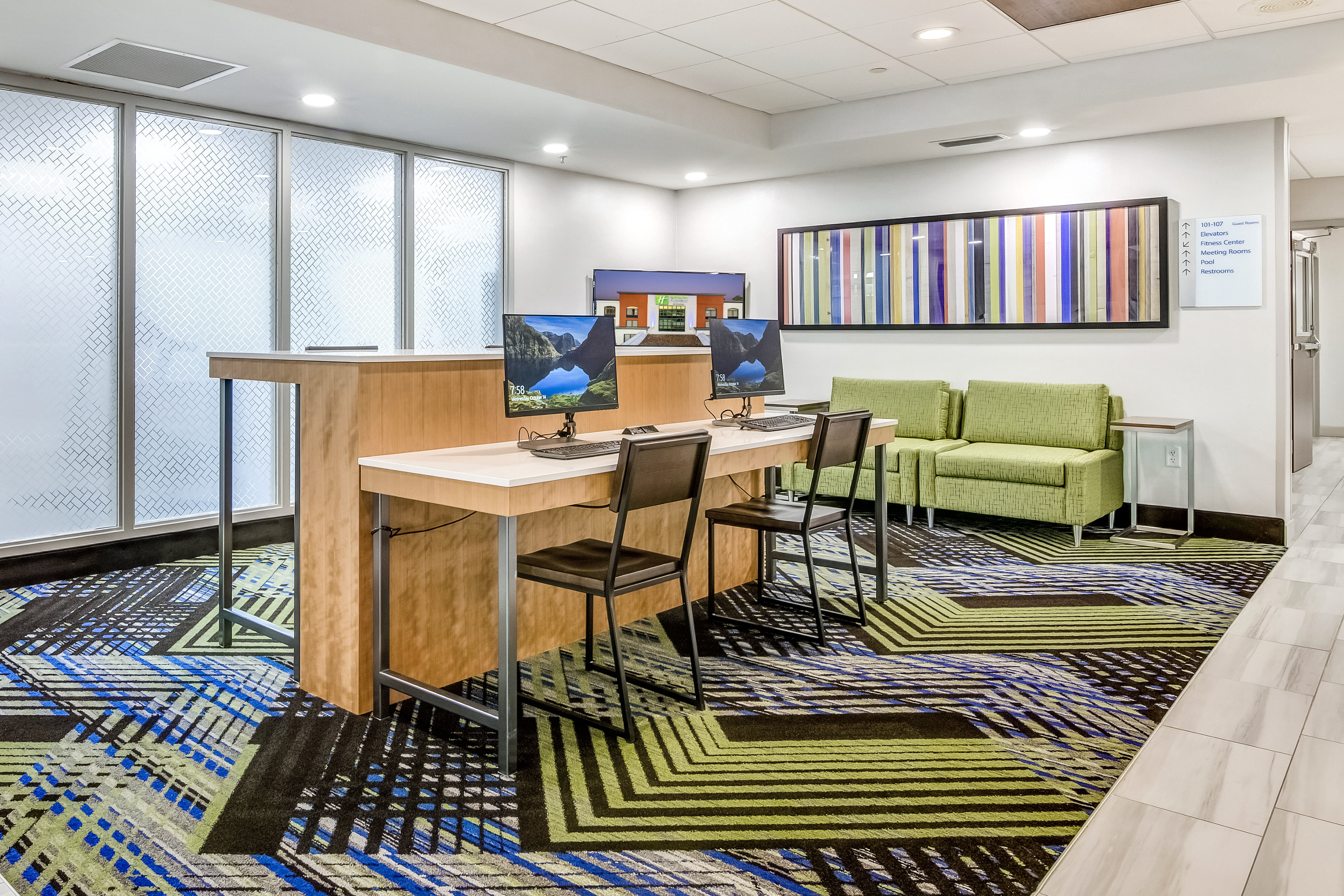 holiday inn express and suites longview north by ihg