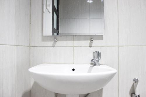 prime and comfy studio tamansari la grande apartment by travelio