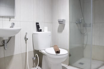 prime and comfy studio tamansari la grande apartment by travelio