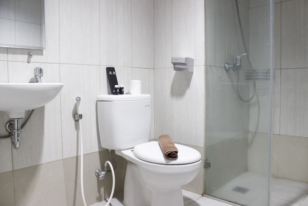 prime and comfy studio tamansari la grande apartment by travelio