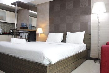prime and comfy studio tamansari la grande apartment by travelio