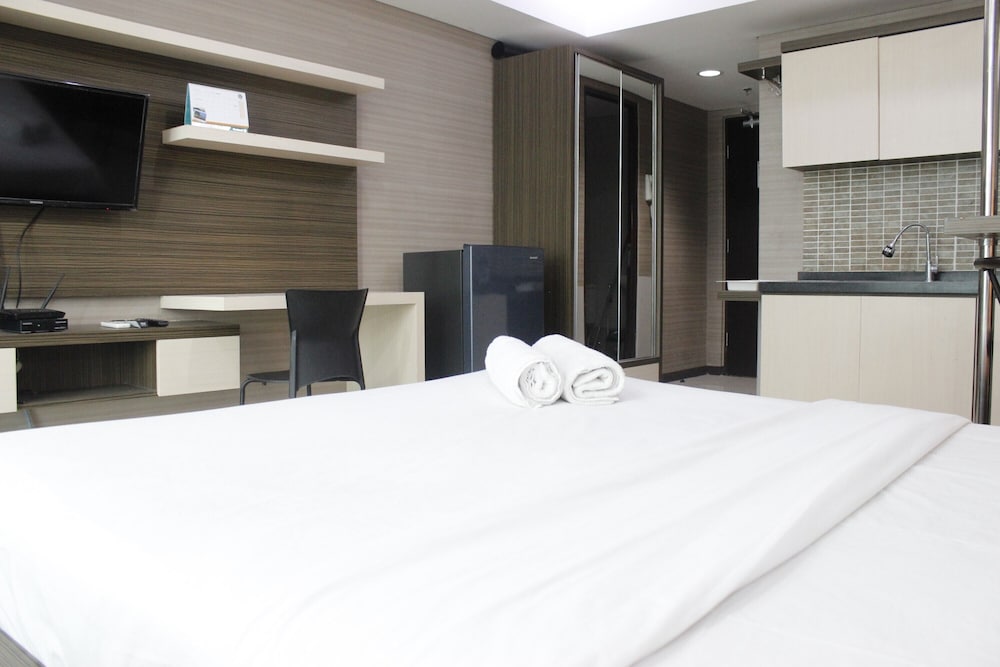 prime and comfy studio tamansari la grande apartment by travelio