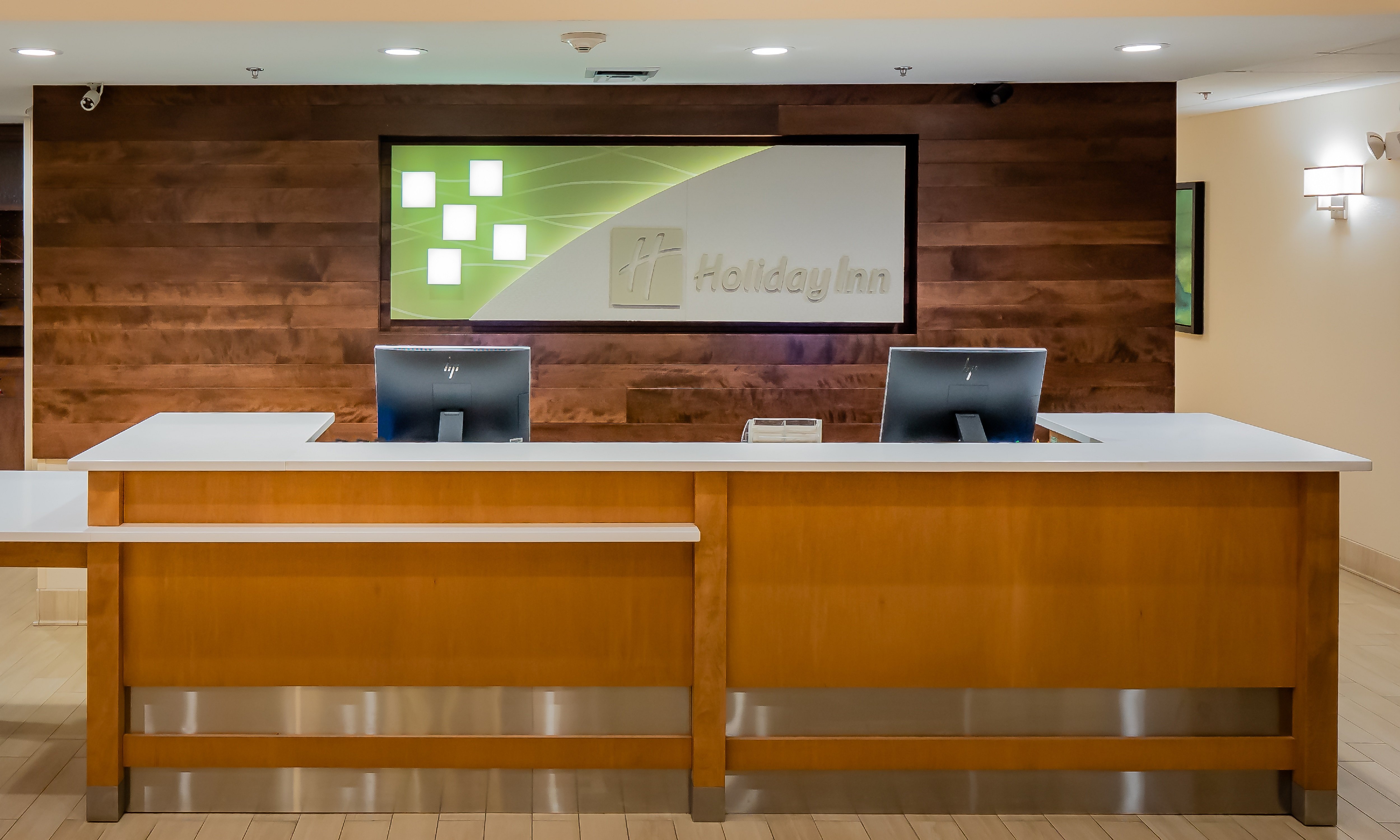 holiday inn and conference center marshfield by ihg