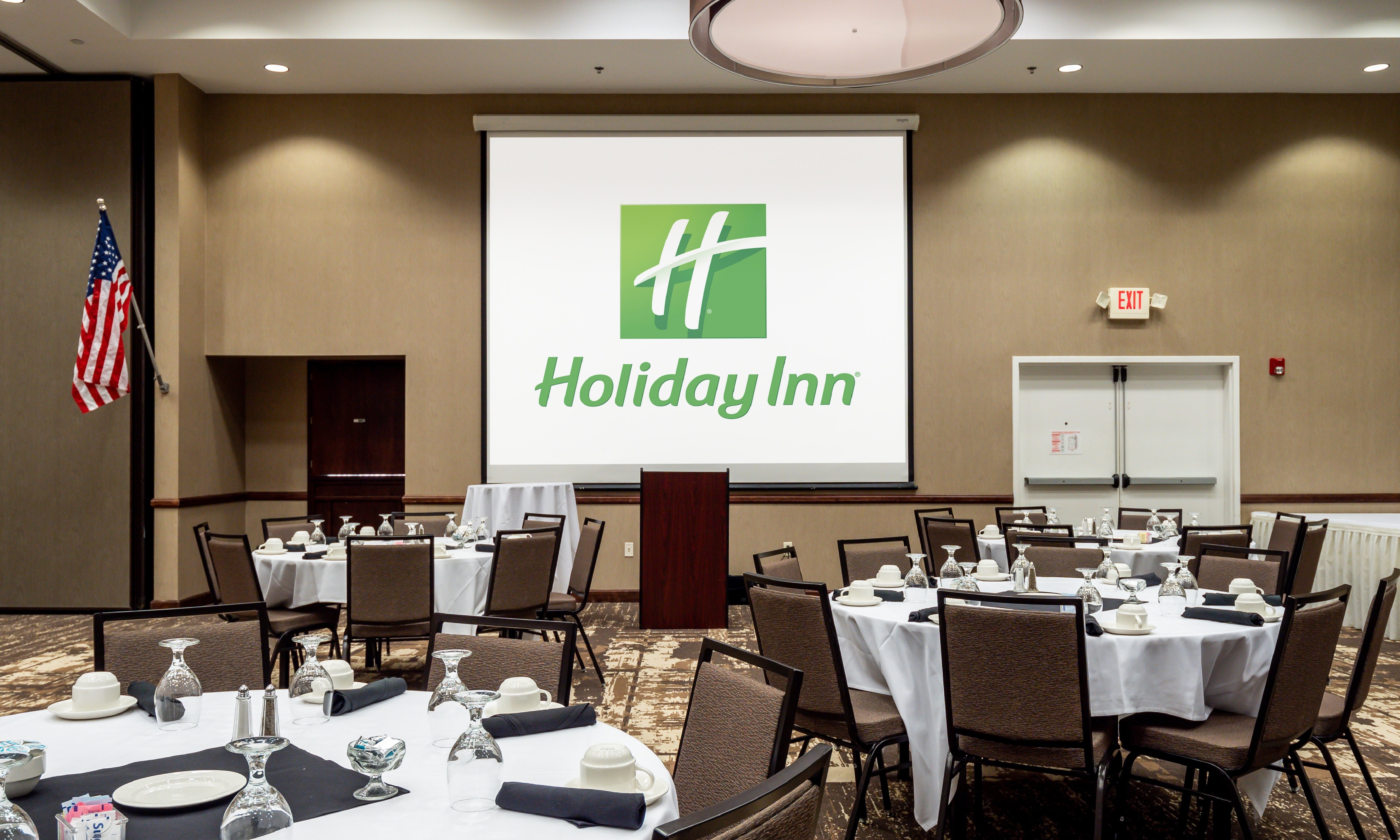 holiday inn and conference center marshfield by ihg
