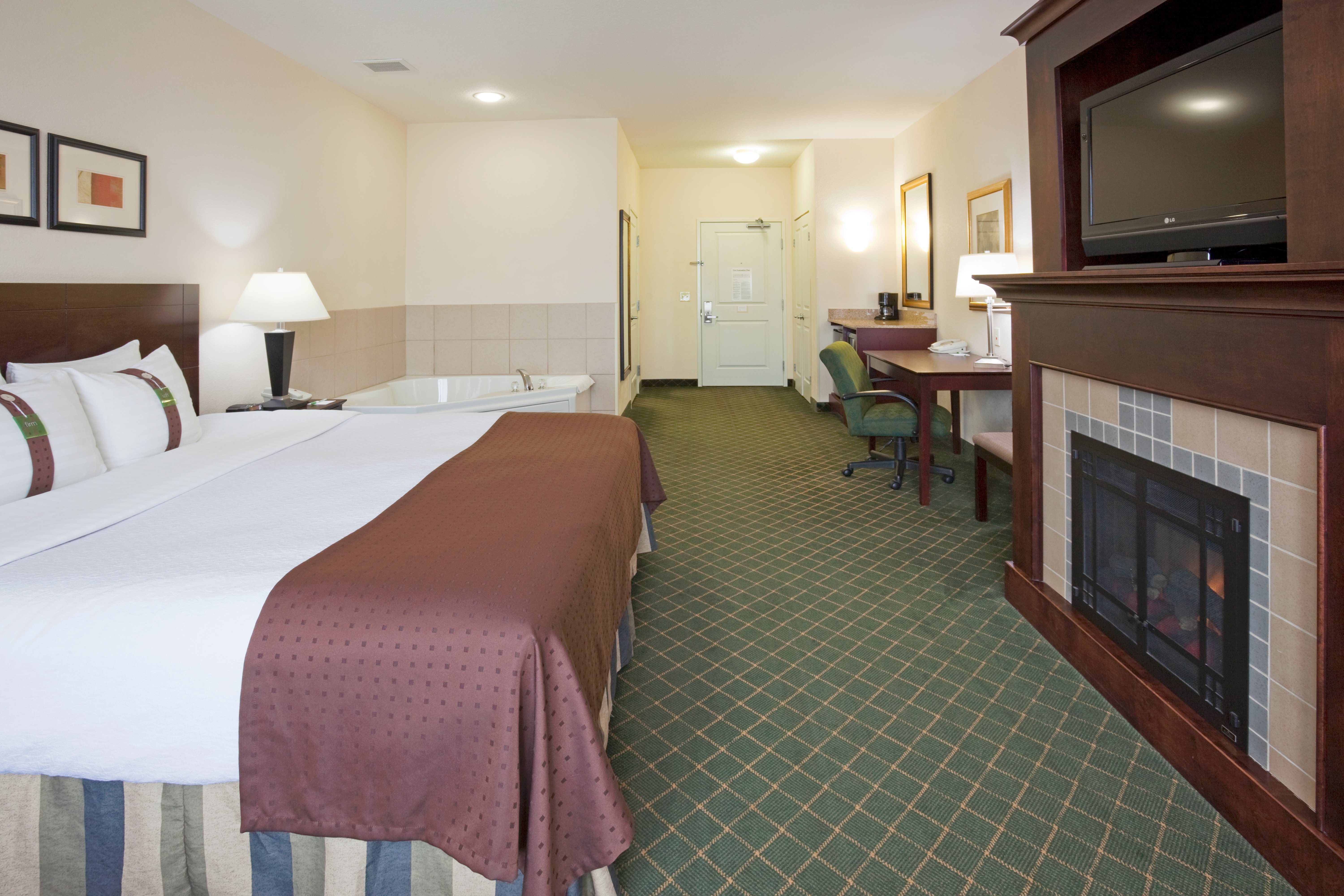 holiday inn and conference center marshfield by ihg