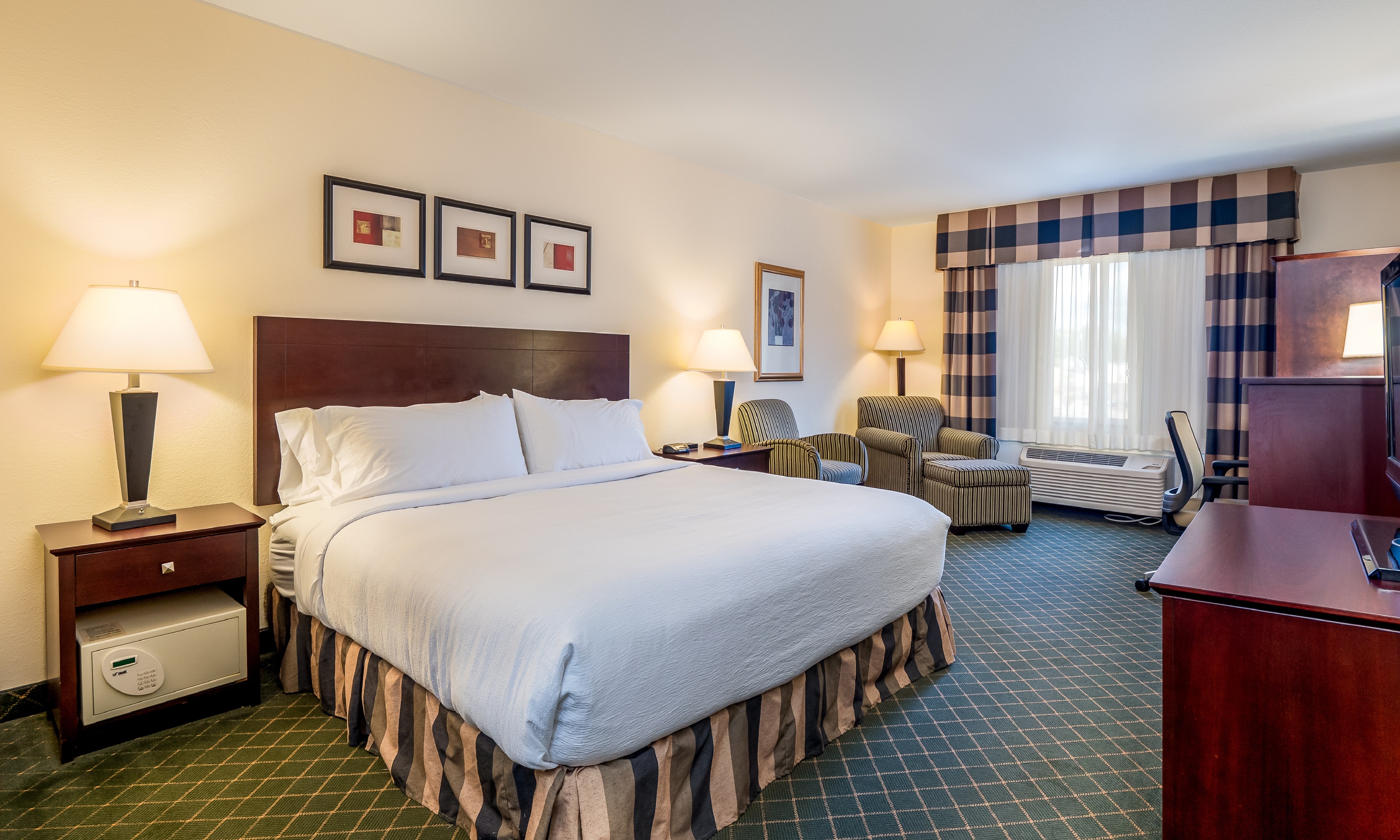 holiday inn and conference center marshfield by ihg