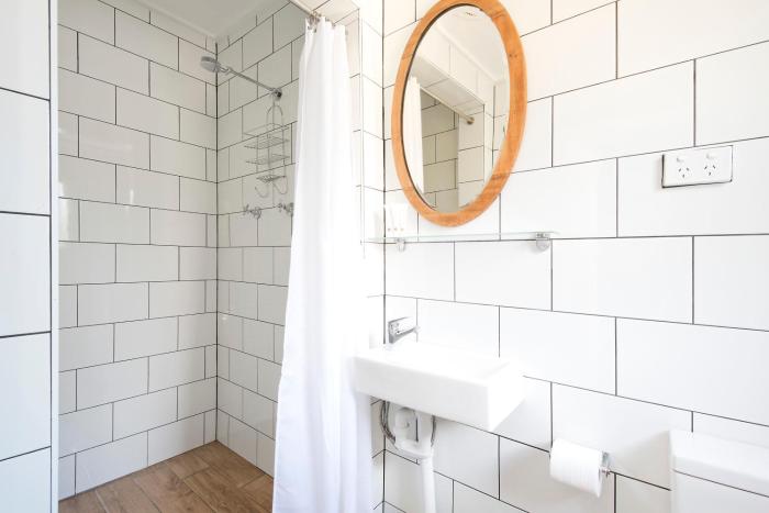 manly waves studios and apartments