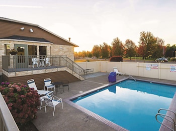 la quinta inn and suites by wyndham woodburn