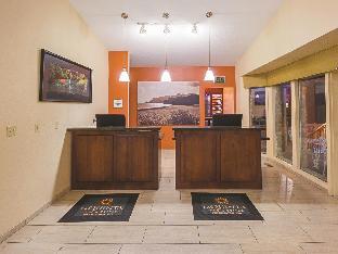 la quinta inn and suites by wyndham woodburn