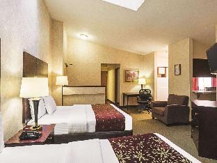 la quinta inn and suites by wyndham woodburn