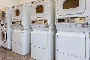 travelodge by wyndham pioneer villa