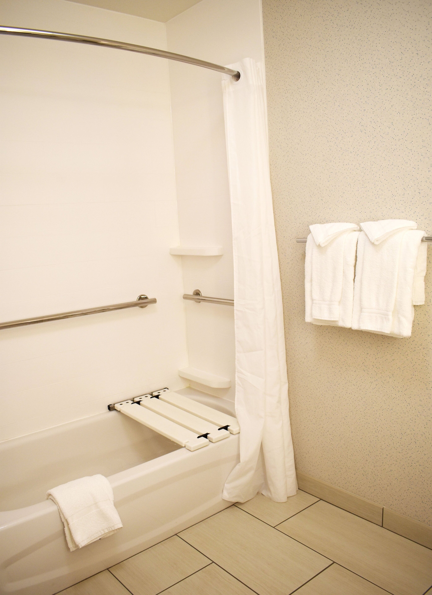 holiday inn express and suites albany by ihg