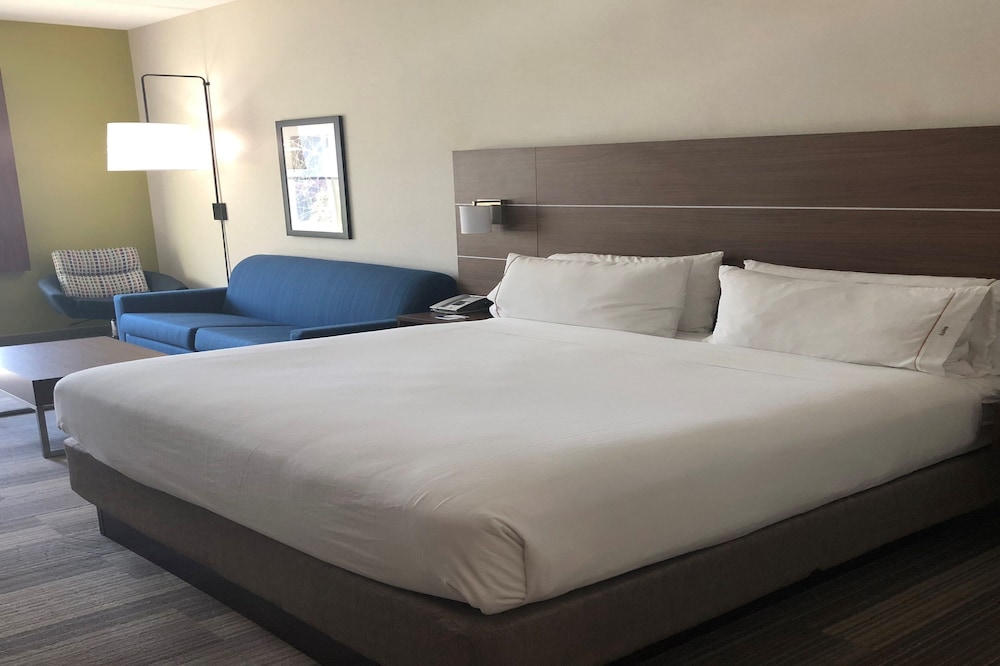 holiday inn express and suites albany by ihg