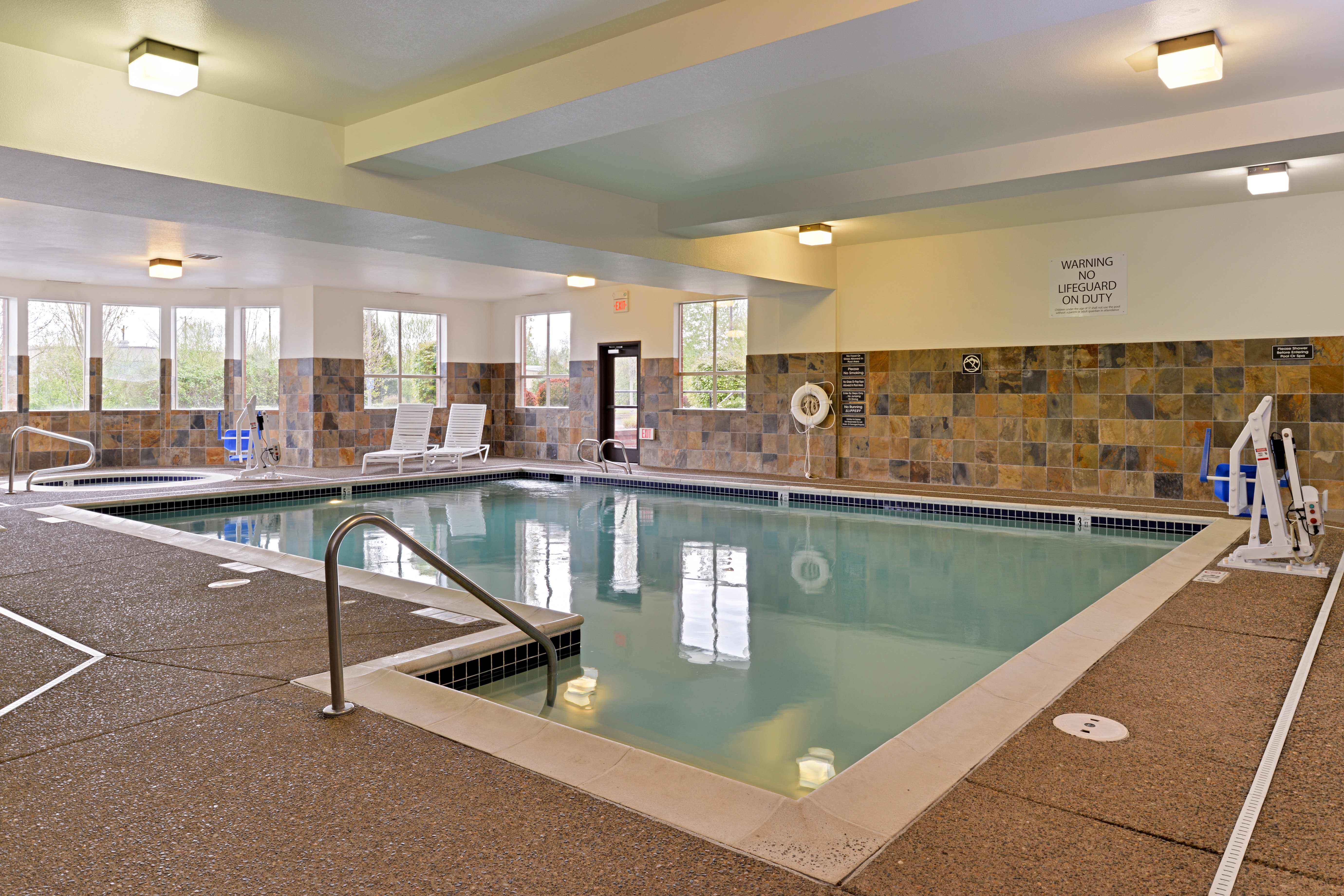 holiday inn express and suites albany by ihg