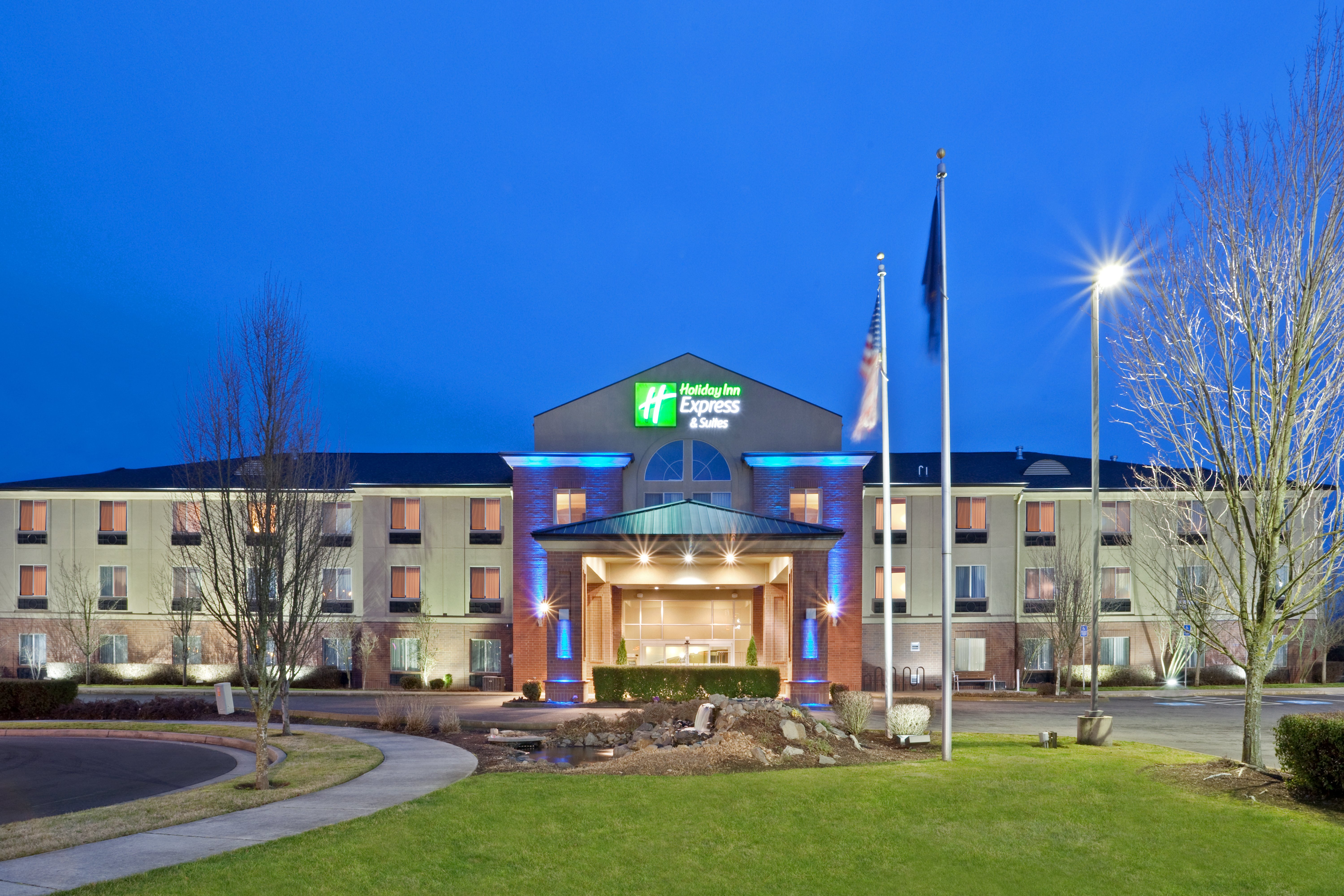 holiday inn express and suites albany by ihg