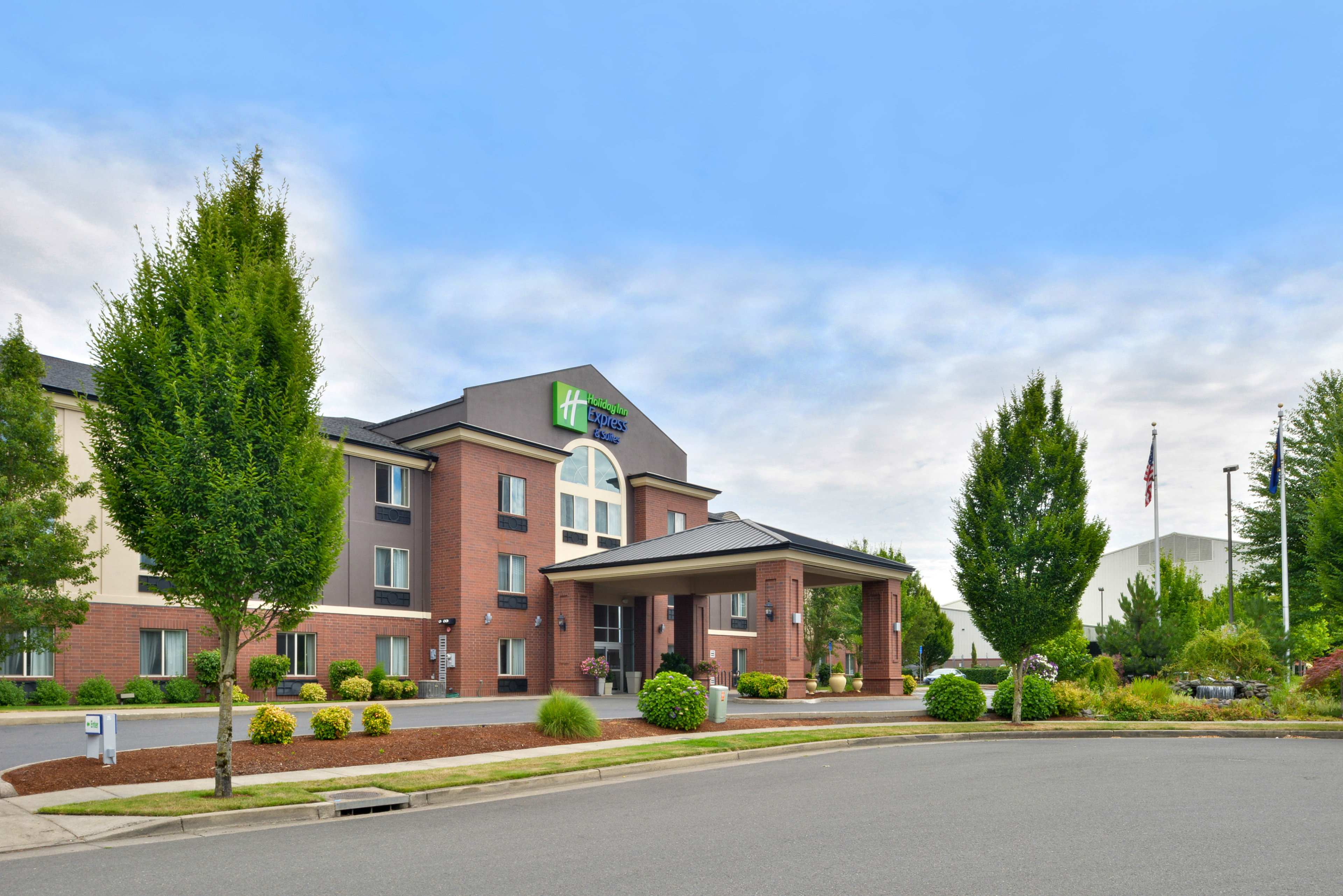 holiday inn express and suites albany by ihg