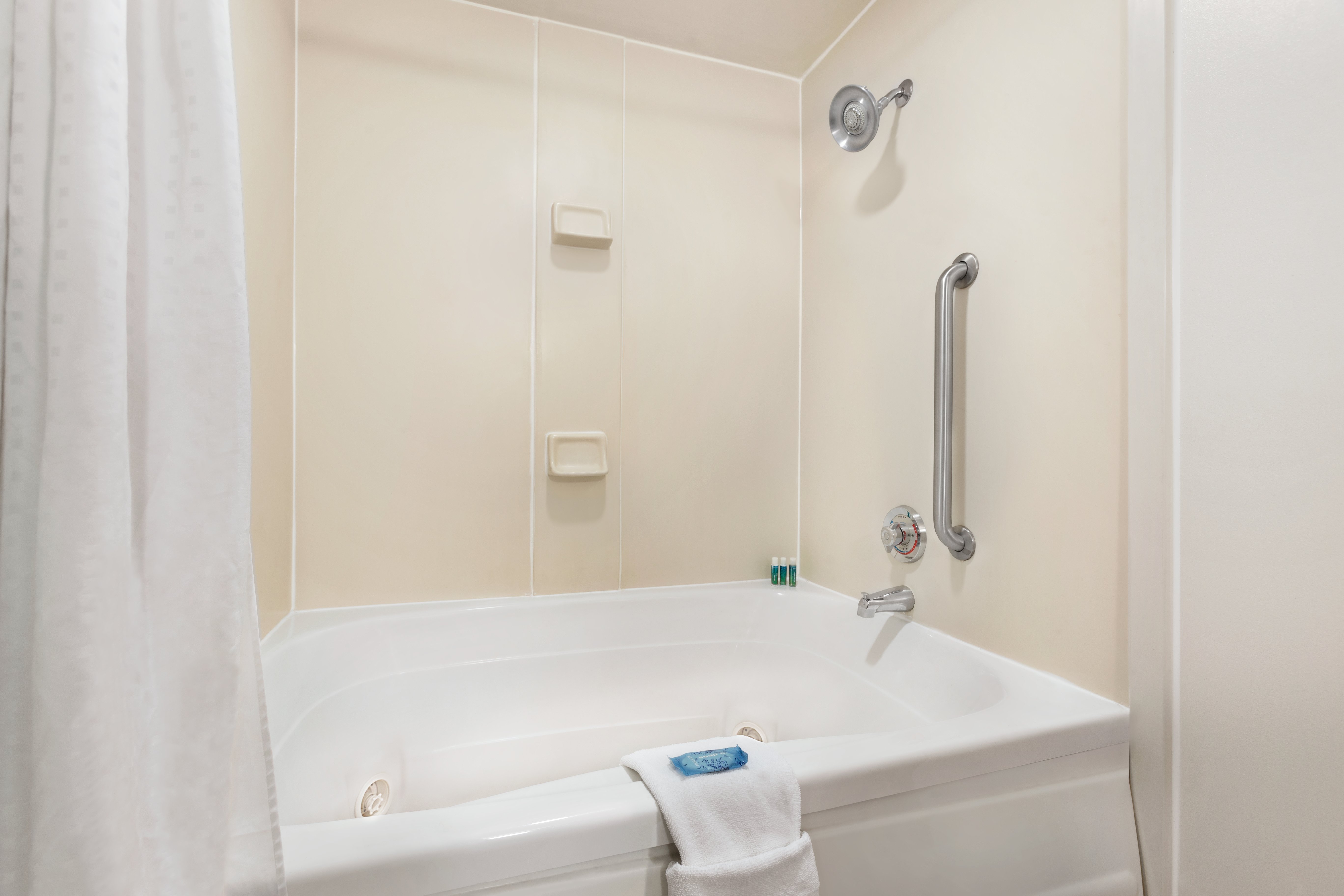 holiday inn express and suites florence by ihg