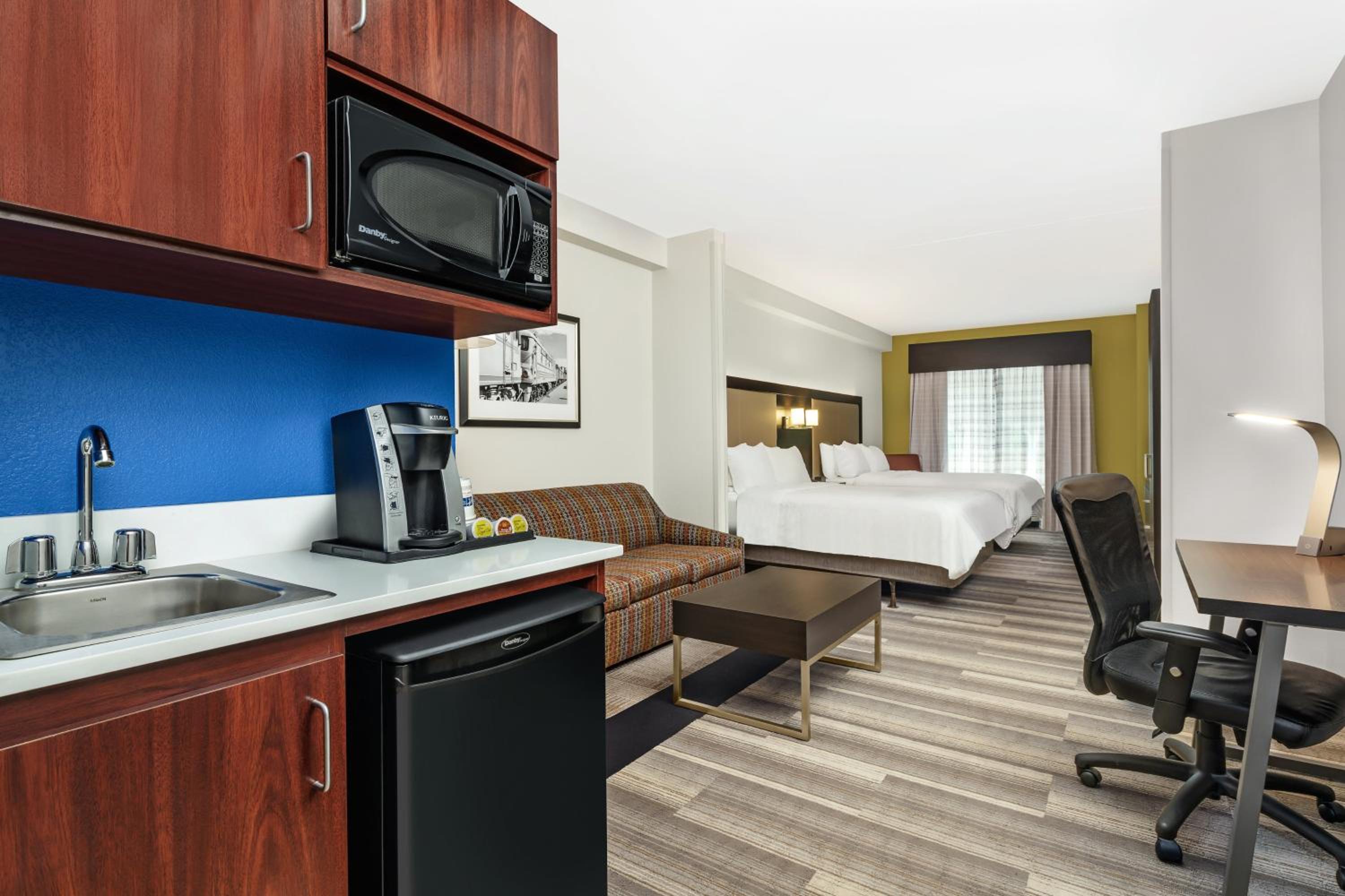 holiday inn express and suites florence by ihg